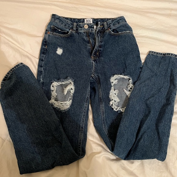 Urban Outfitters BDG High Rise Mom Jeans Medium Wash - Picture 5 of 7